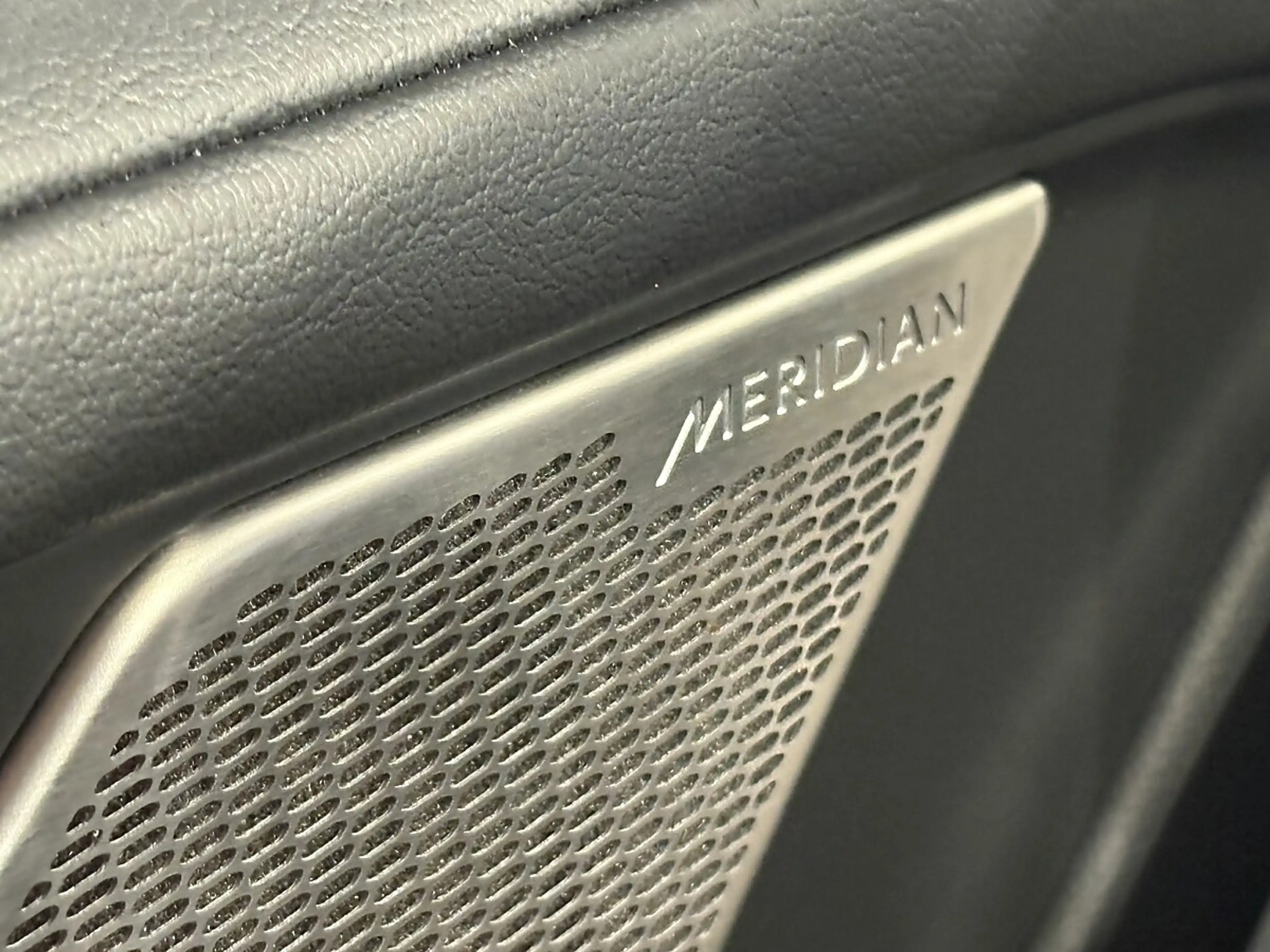 Jaguar I-Pace S EV400 AWD — photo 13