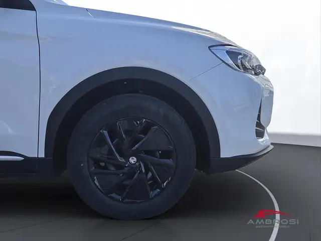 MG ZS view 17