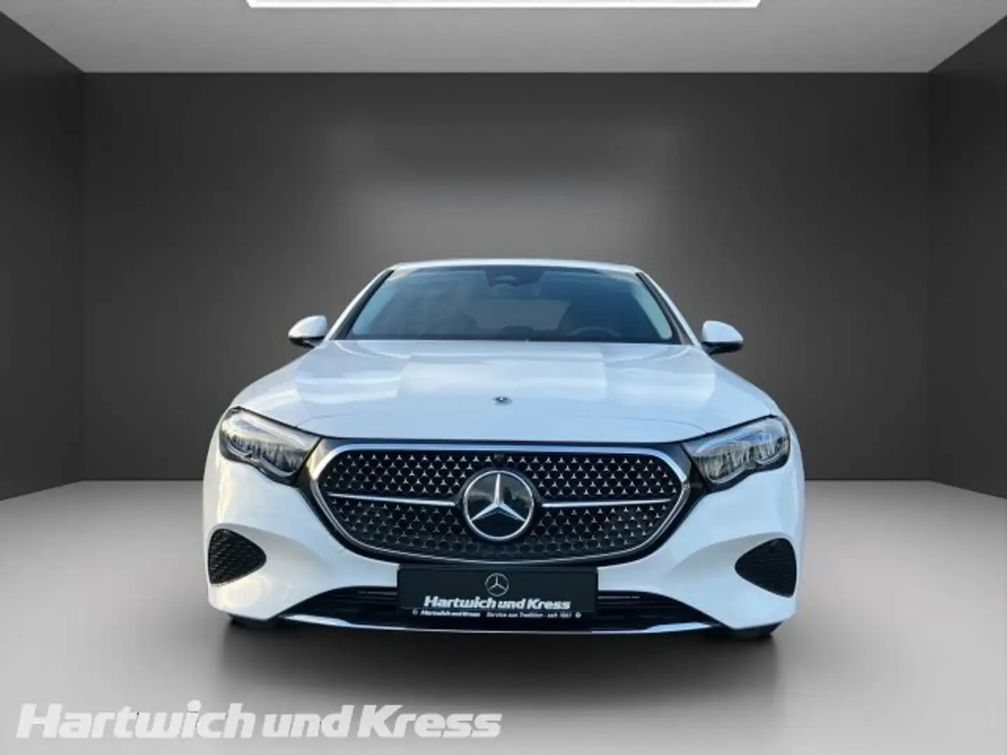 Mercedes-Benz E 200 E 200 Avantgarde Advanced+AHK+19"Räder+360°Kamera+ Alb - 2