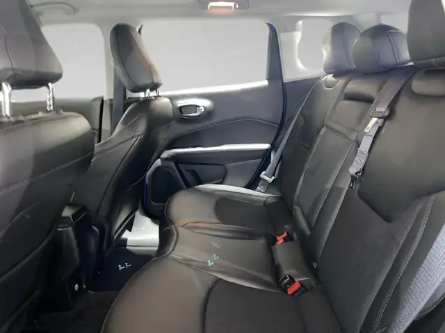 Jeep Compass view 11
