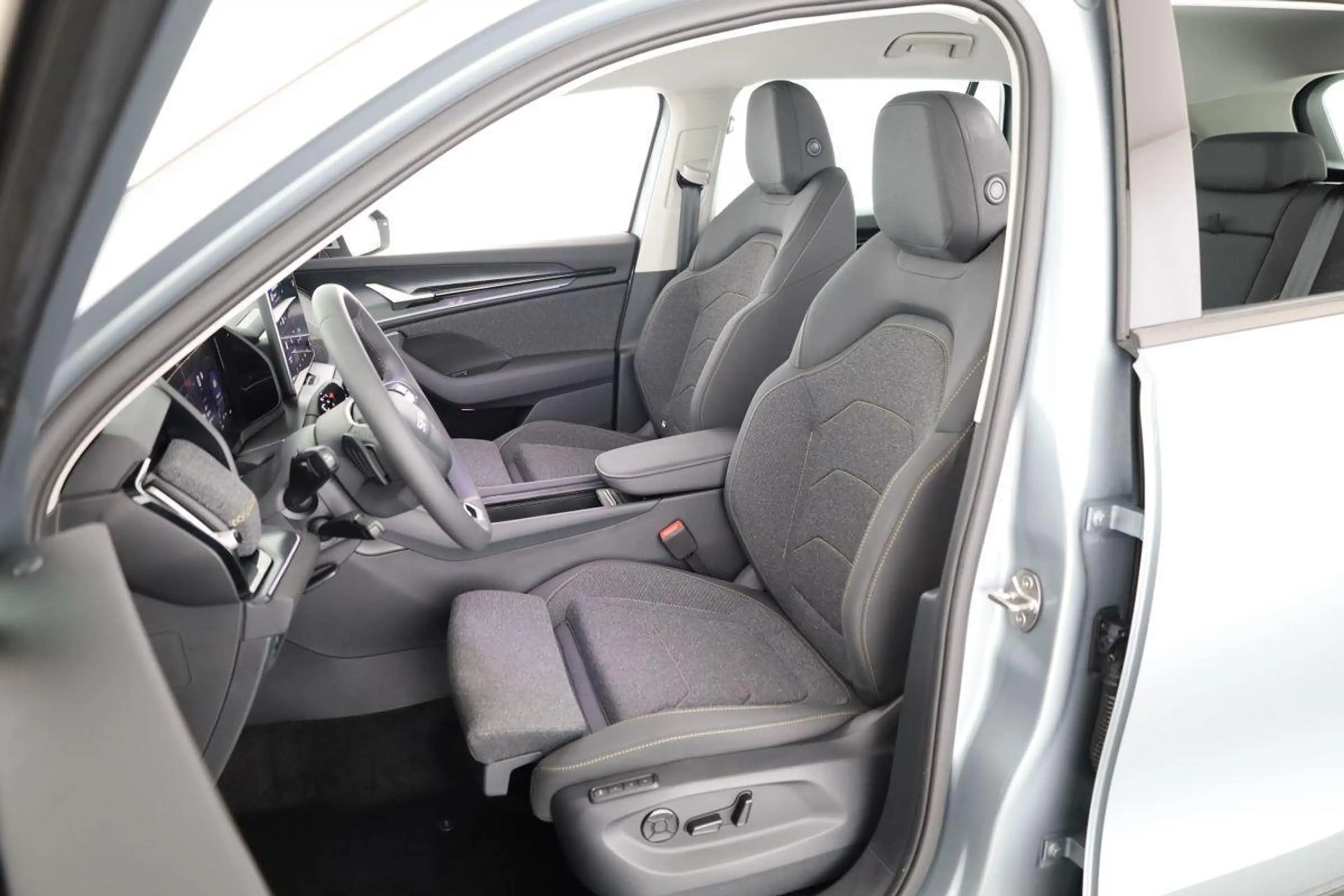 Skoda Kodiaq 2.0 TDI 110 kW Selection DSG Selection, AHK, Na... — photo 10