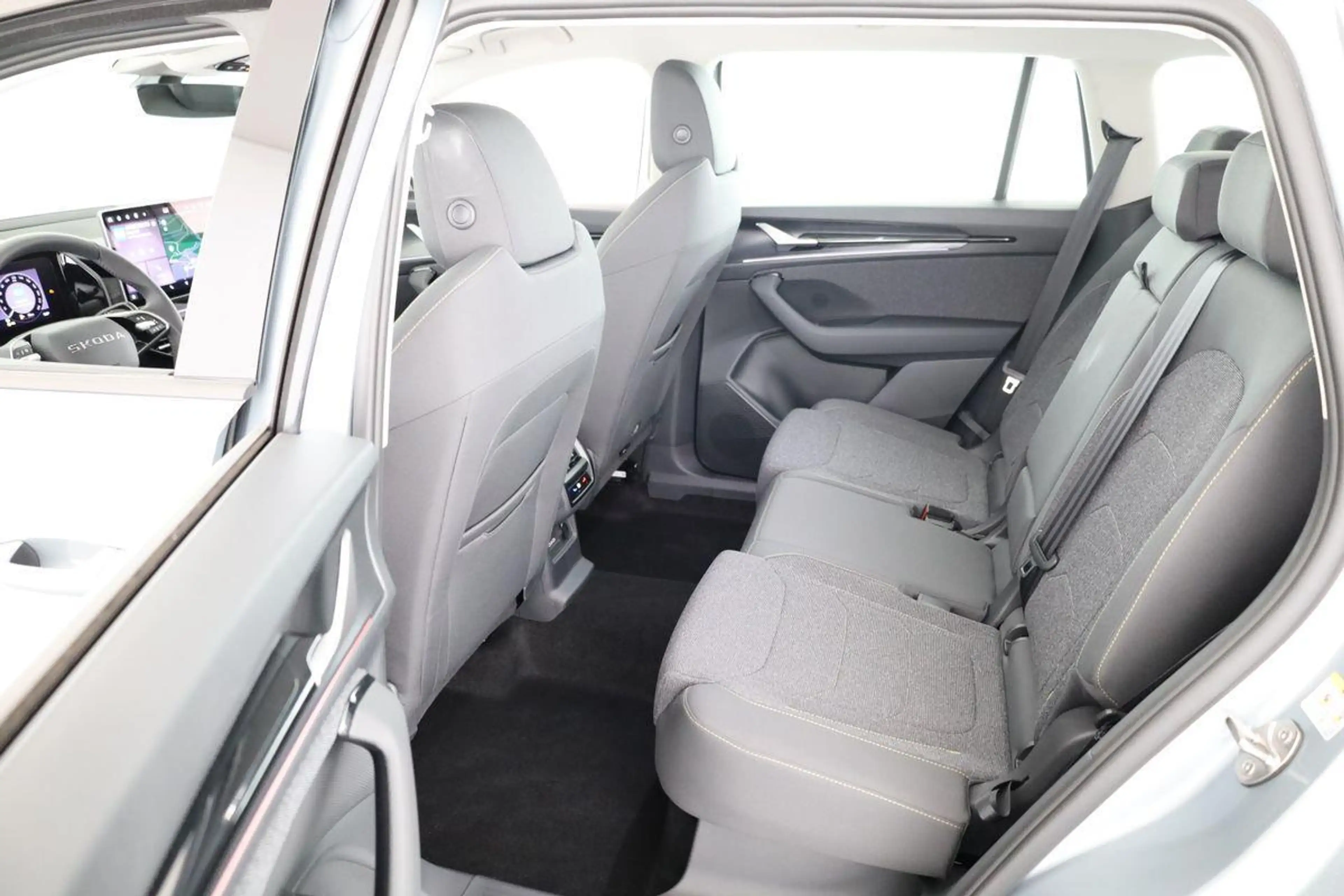 Skoda Kodiaq 2.0 TDI 110 kW Selection DSG Selection, AHK, Na... — photo 11