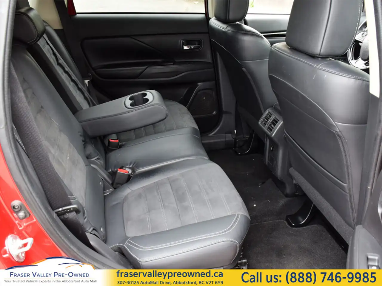 Mitsubishi Outlander снимка Mitsubishi Outlander