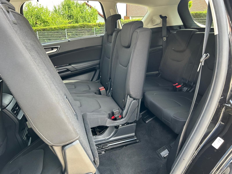 Ford S-Max Titanium°7 Sitzer°Automatik°AHK°Kamera°Nav — photo 12