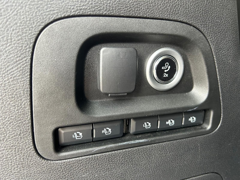 Ford S-Max Titanium°7 Sitzer°Automatik°AHK°Kamera°Nav — photo 15
