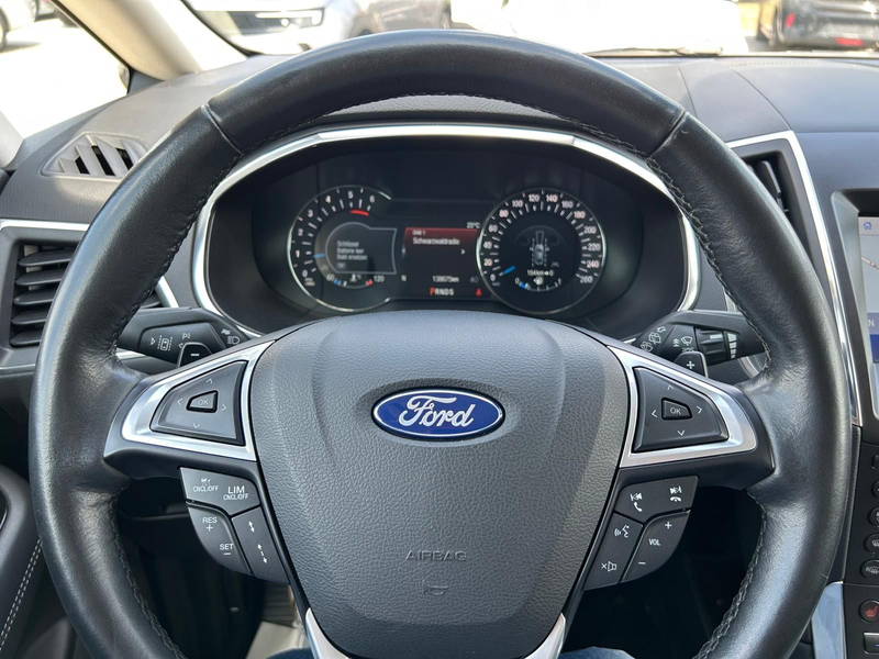 Ford S-Max Titanium°7 Sitzer°Automatik°AHK°Kamera°Nav — photo 13