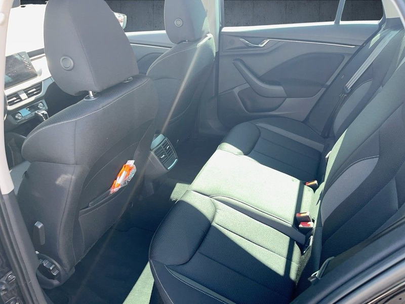 Skoda Scala 1.5 TSI DSG Tour Navi LED AHK — photo 13