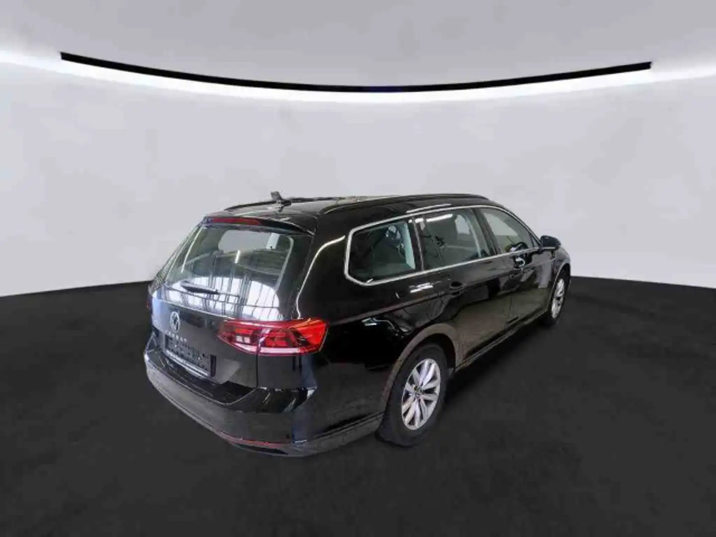 Volkswagen Passat Variant 1.5 TSI Business DSG *R-CAM*SHZ* Schwarz - 2