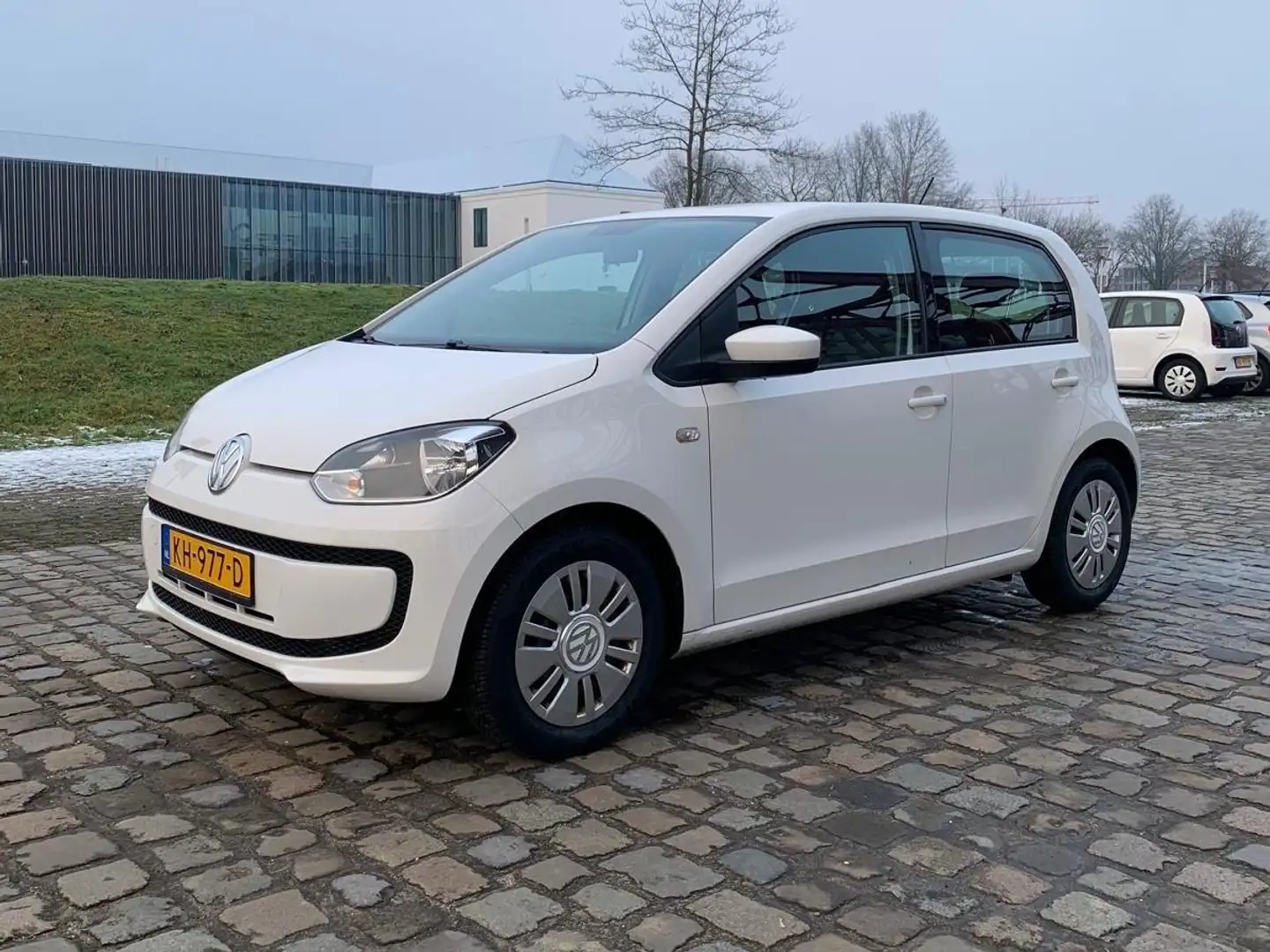 Volkswagen up! 1.0 move up! BlueM. Wit - 2