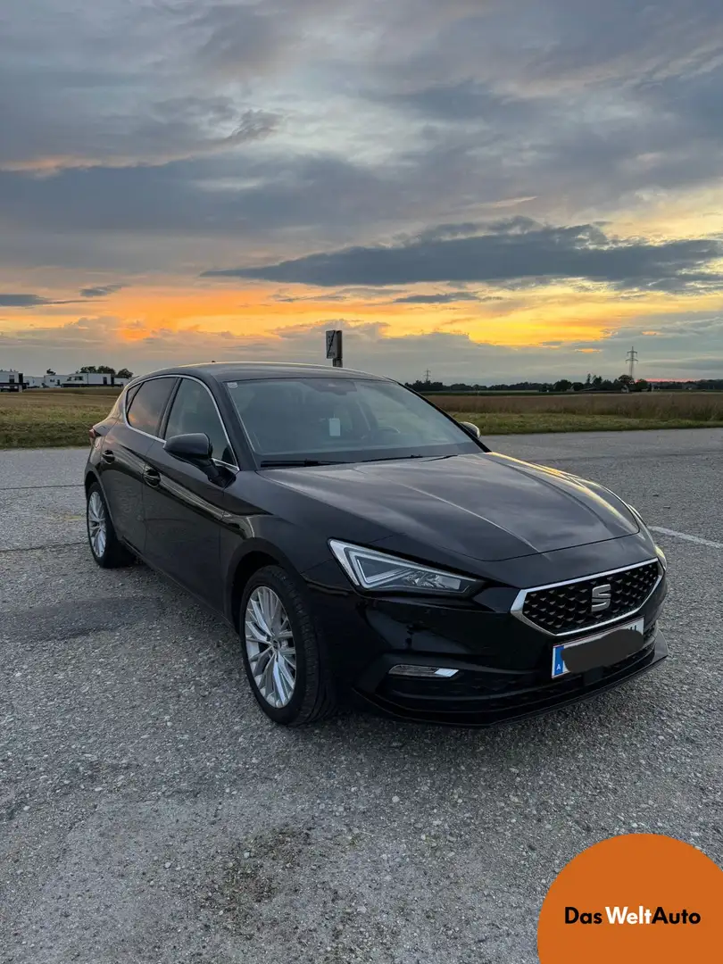 SEAT Leon Xcellence 1.0 TSI Schwarz - 1