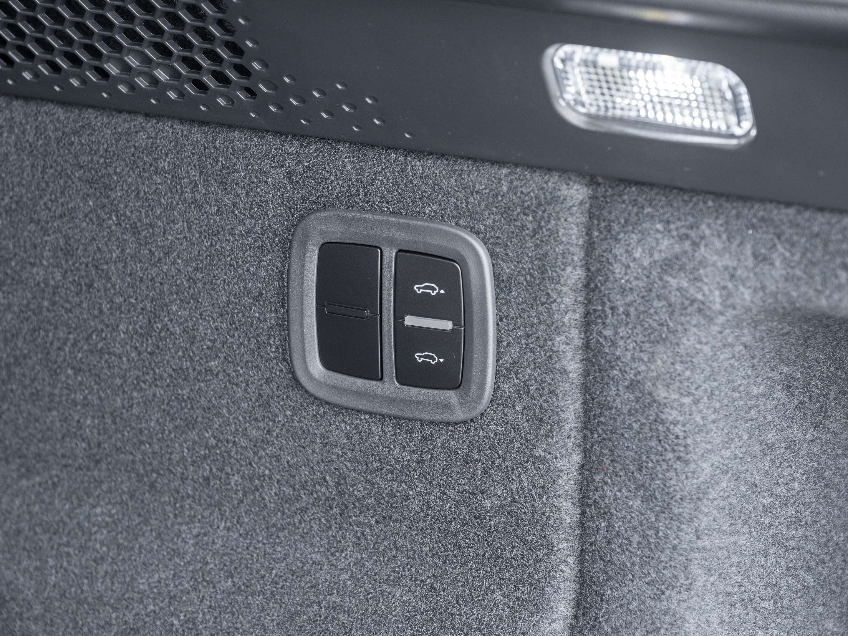 2025 Porsche Macan Electric | No Luxury Tax | Ice Grey Metallic thumb 11