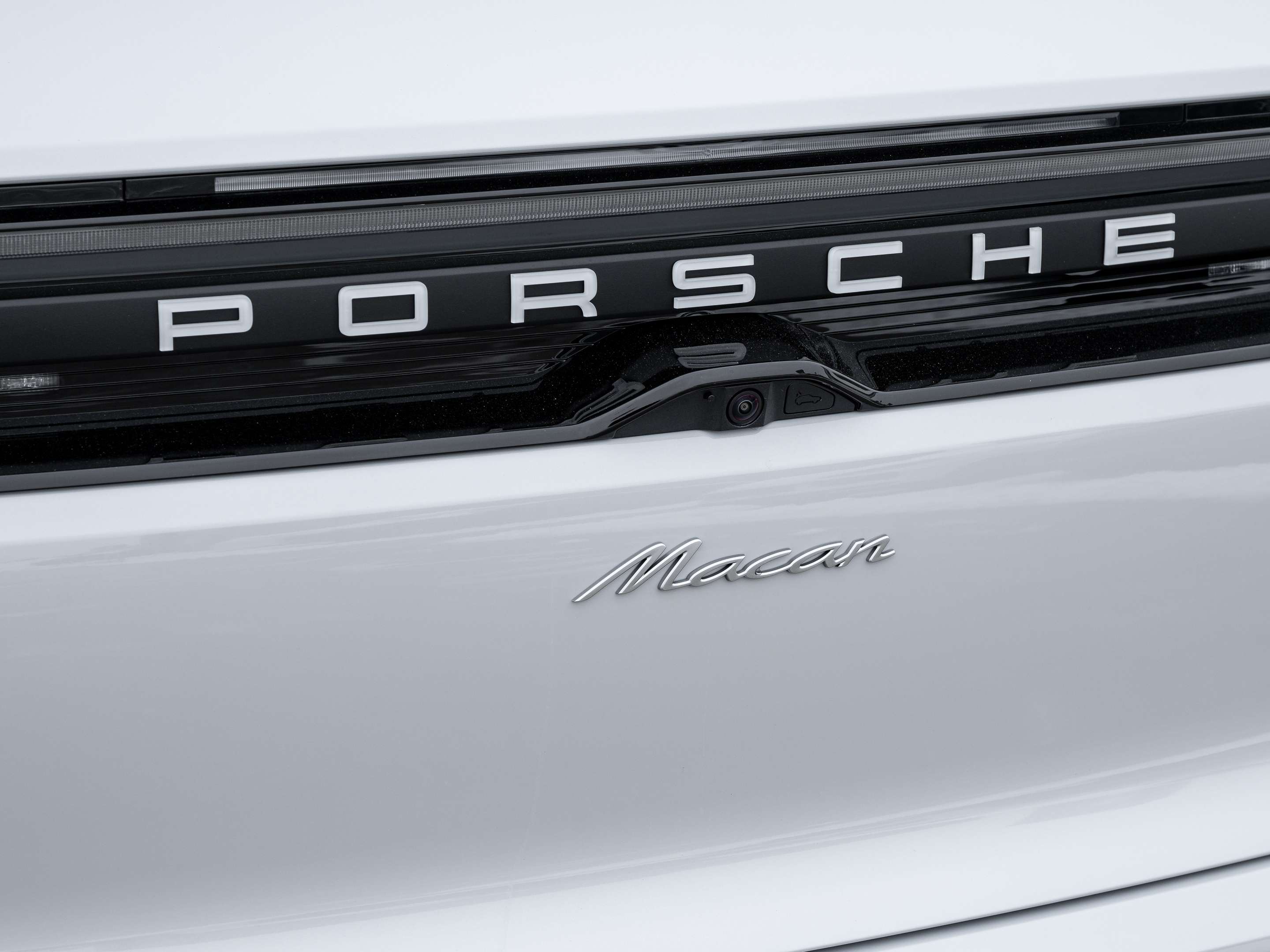 2025 Porsche Macan Electric | No Luxury Tax | Ice Grey Metallic thumb 8