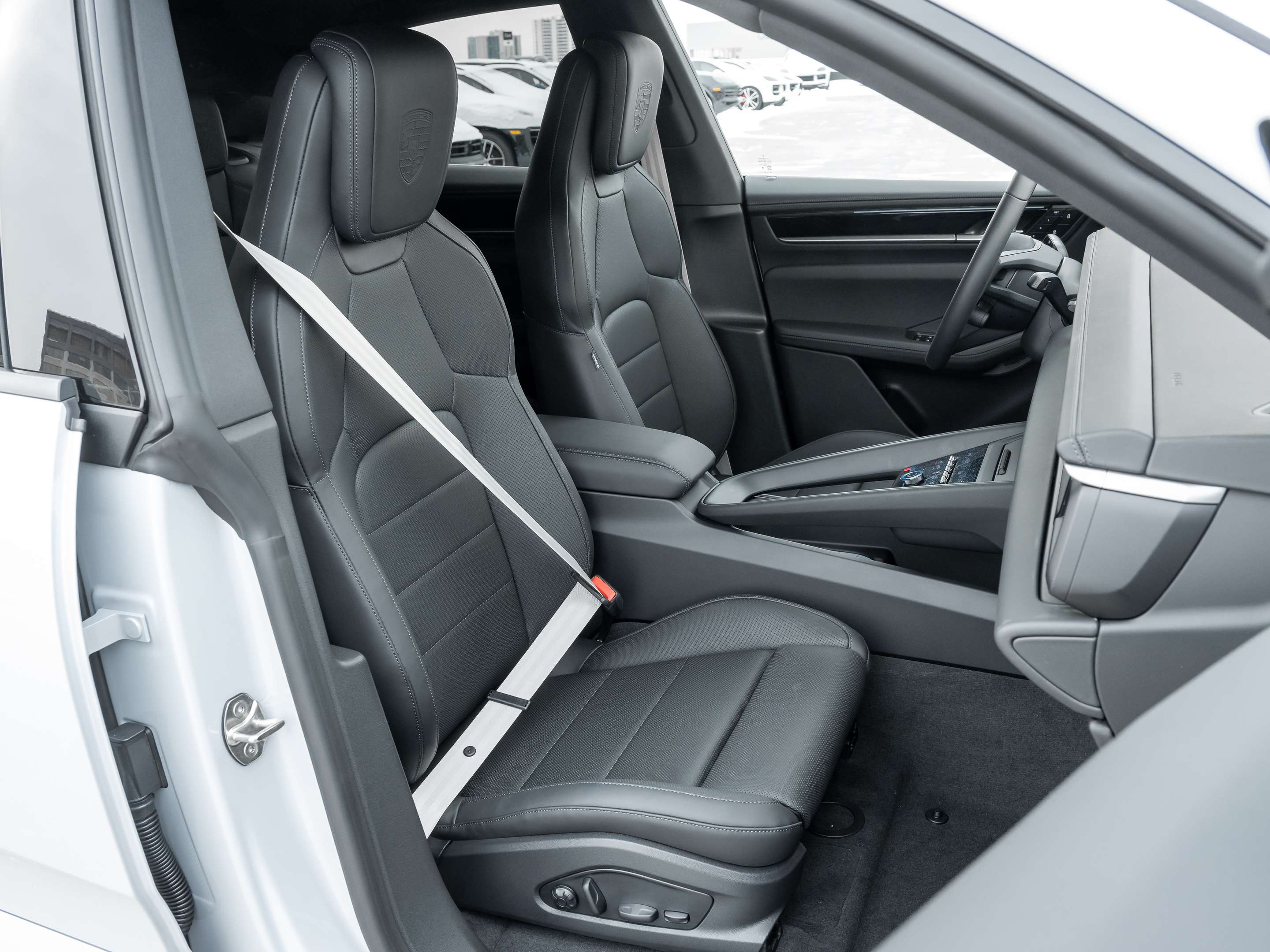 2025 Porsche Macan Electric | No Luxury Tax | Ice Grey Metallic thumb 28