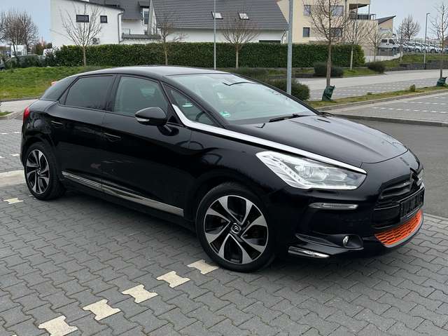 Citroen DS5 SoChic TÜV Neu Inspektion neu Volleder Panorama