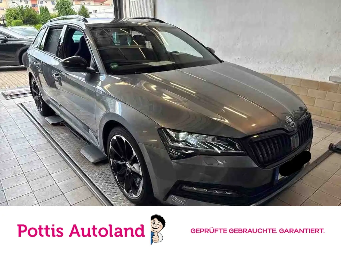 Skoda Superb Combi 2.0 TDI DSG SPORTLINE STANDHZG MATRIX PDC Grau - 1
