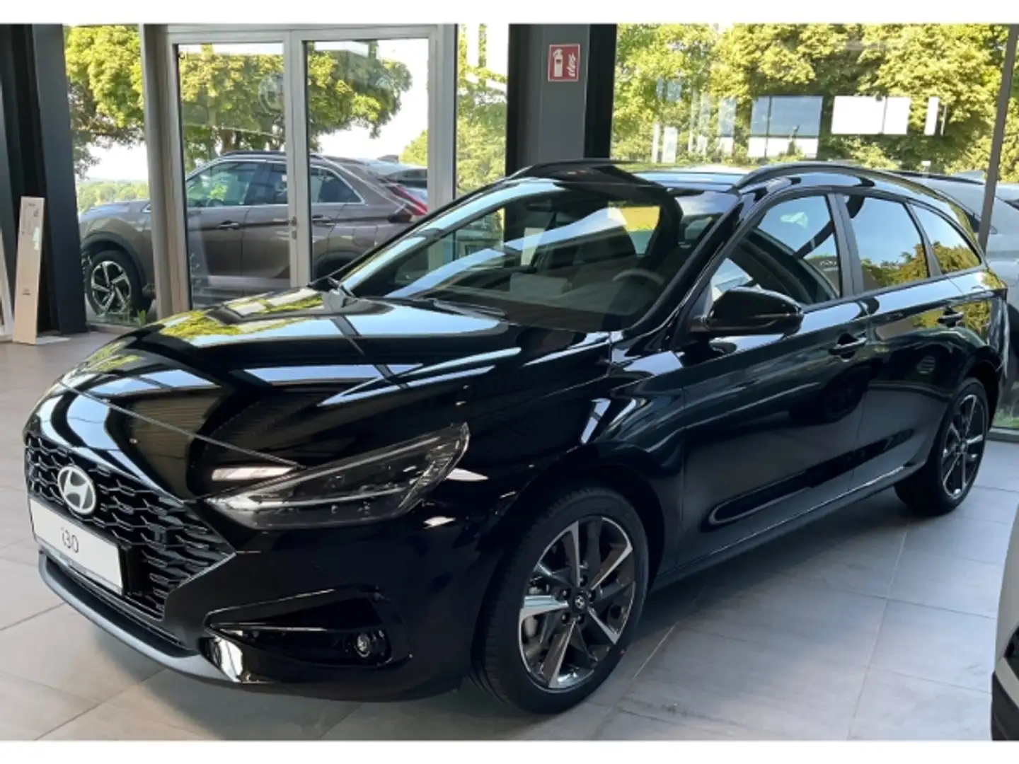 Hyundai i30 cw Advantage 1.0 T-GDI EU6e MY25 100PS Noir - 2