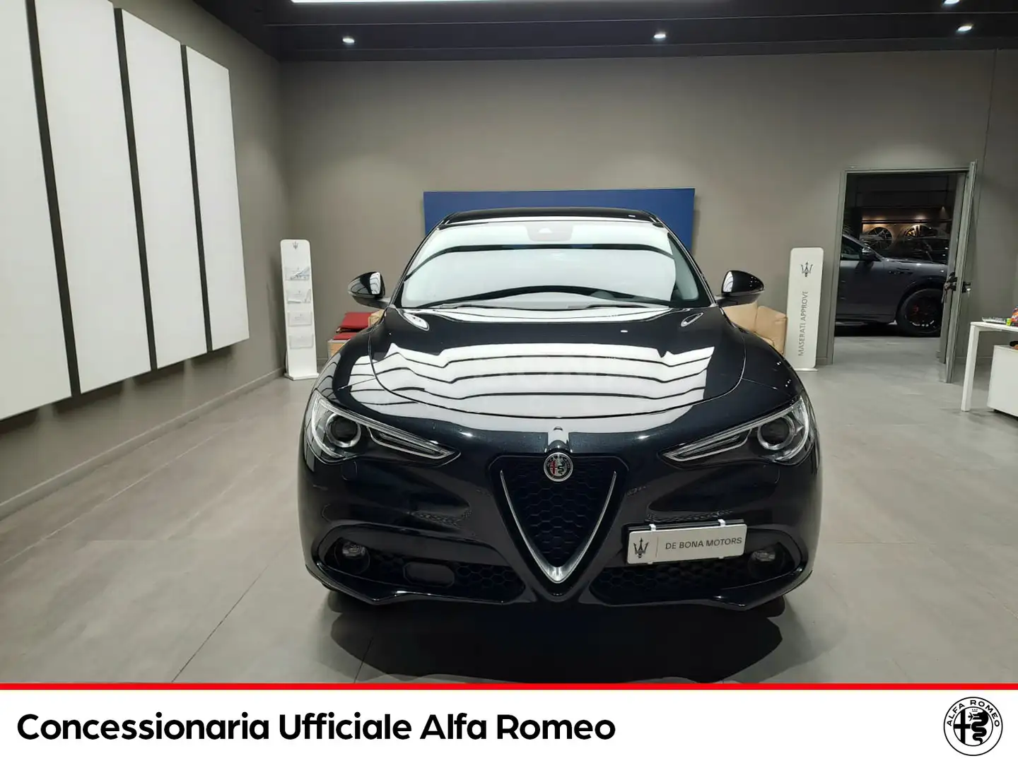 Alfa Romeo Stelvio 2.2 t rwd 160cv auto Schwarz - 2
