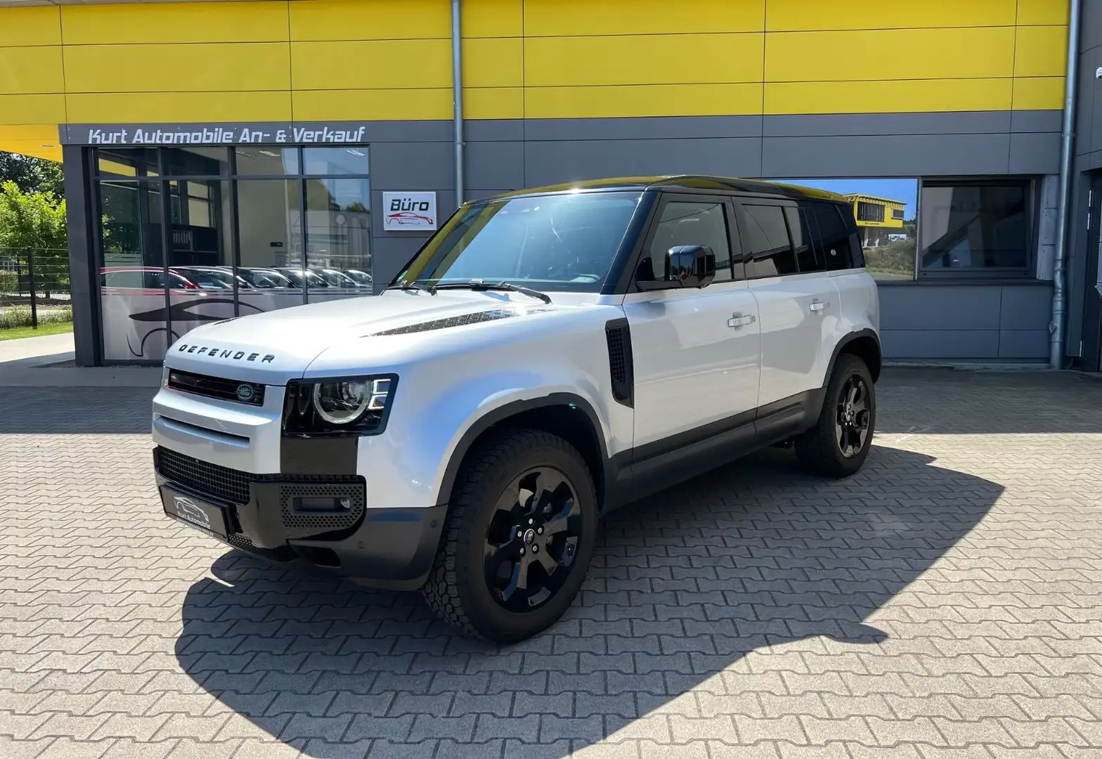 Land Rover Defender 110 SE LANG/PANO/LEDER/NAVI/SHZ/LED/* Silber - 1