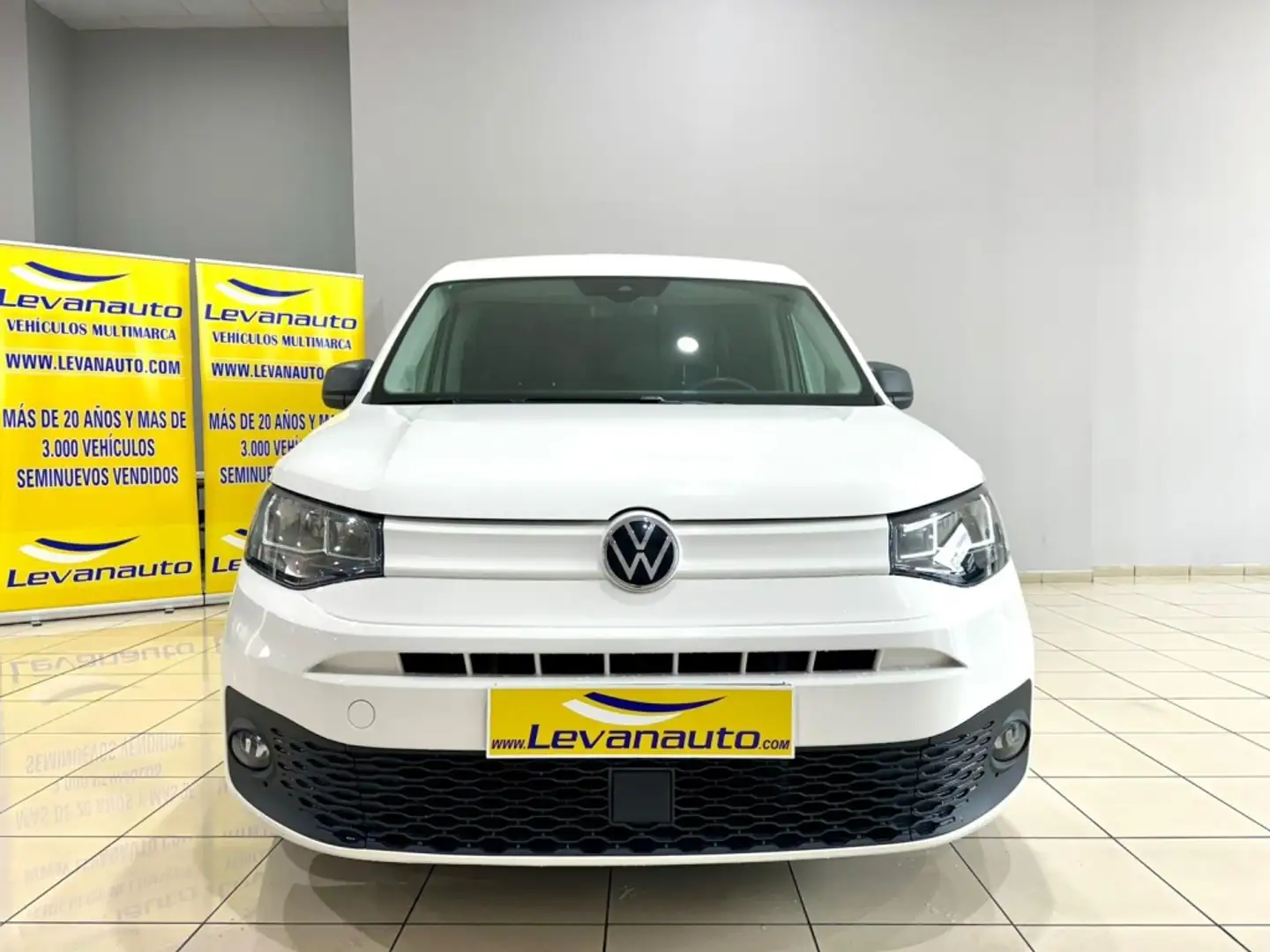 Volkswagen Caddy 2.0TDI Origin 102 - 2