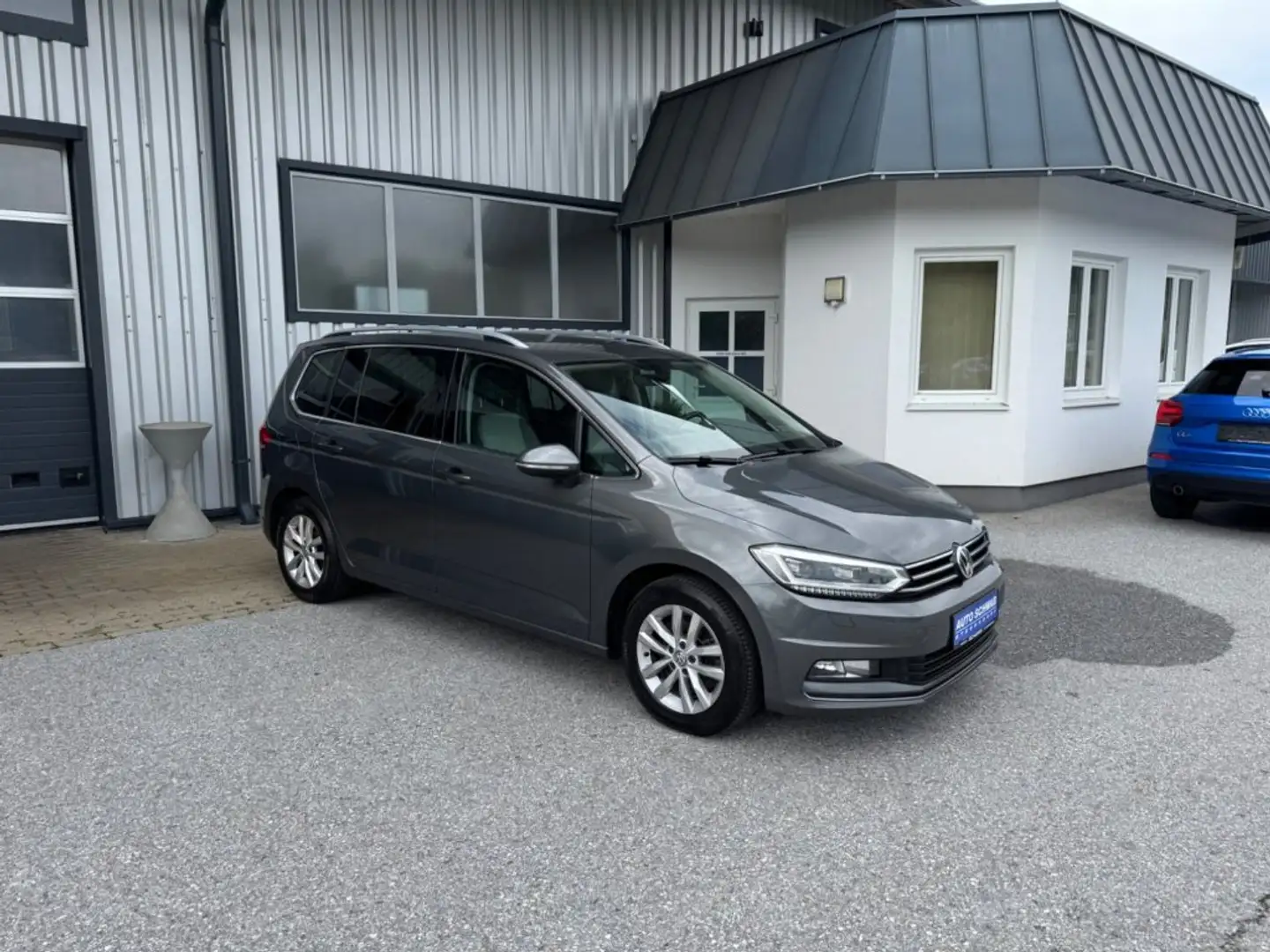Volkswagen Touran Highline TDI SCR Blau - 1