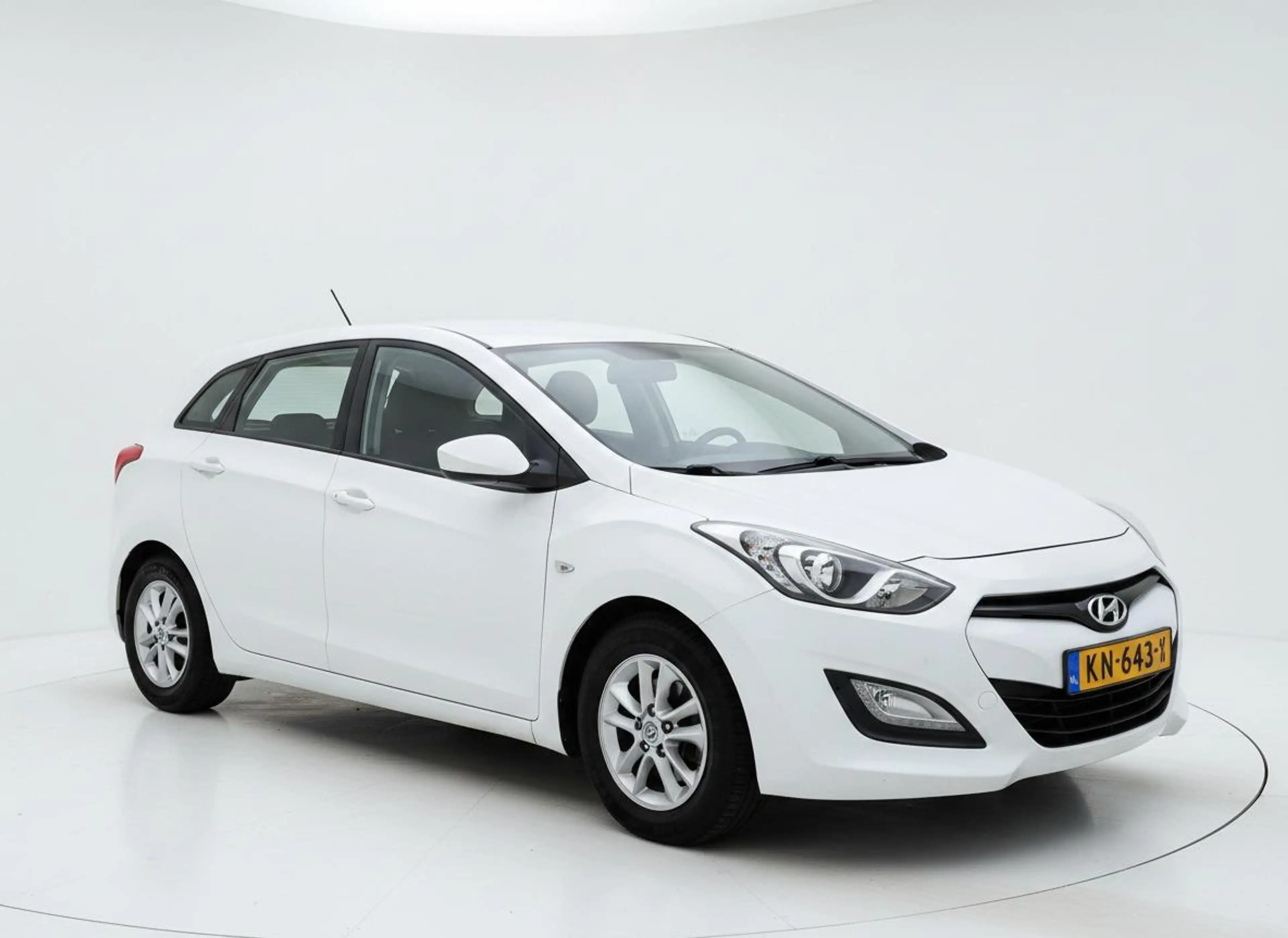 Hyundai i30 1.4 i-Drive — photo 24