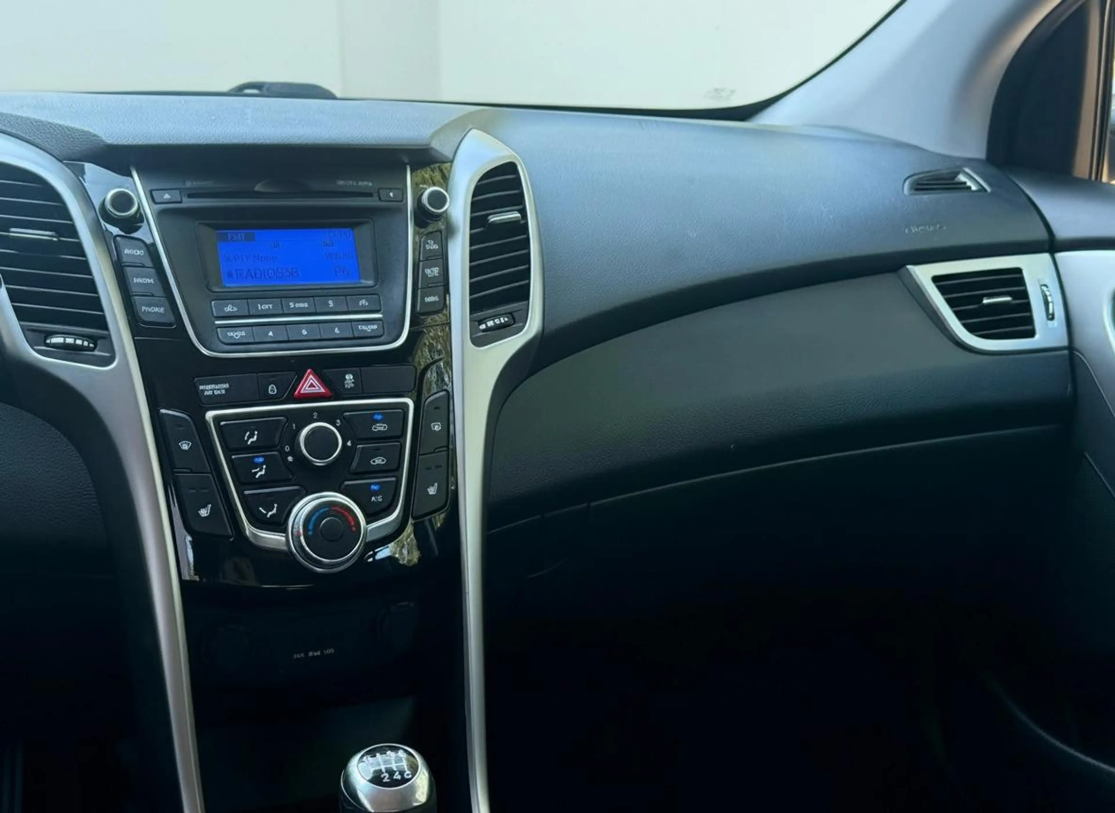 Hyundai i30 1.4 i-Drive — photo 21