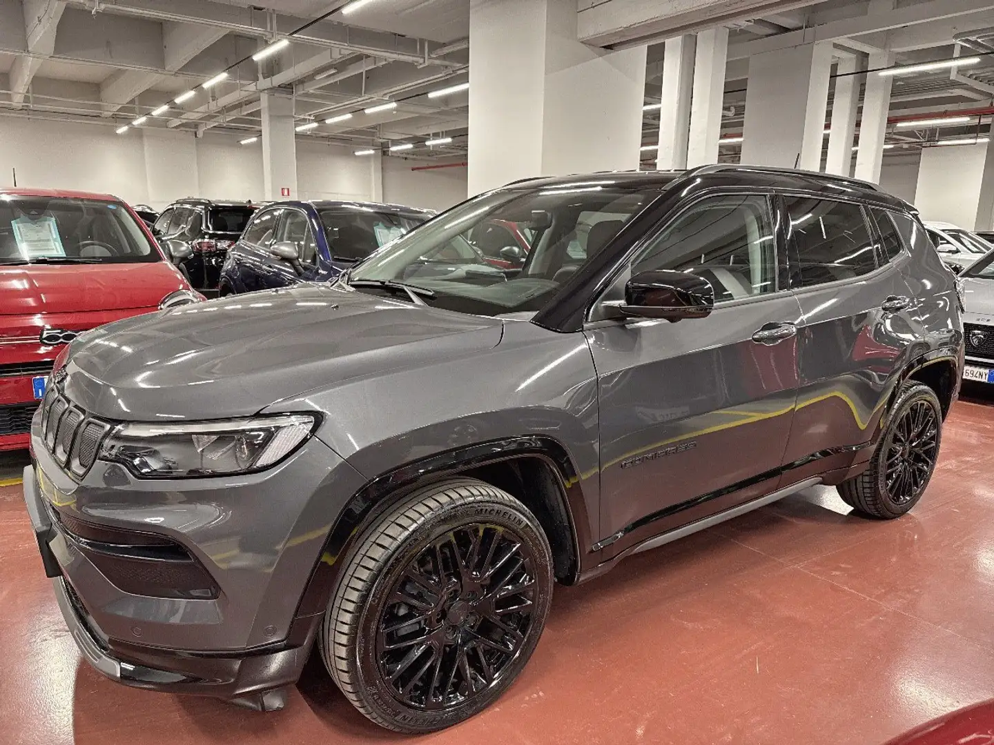 Jeep Compass 1.6 MJet II 96kW S Grau - 2