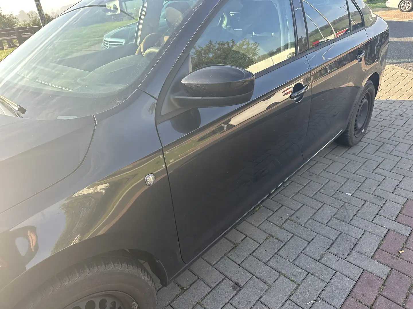 SEAT Toledo 1.6 TDI TÜV NEU - 2