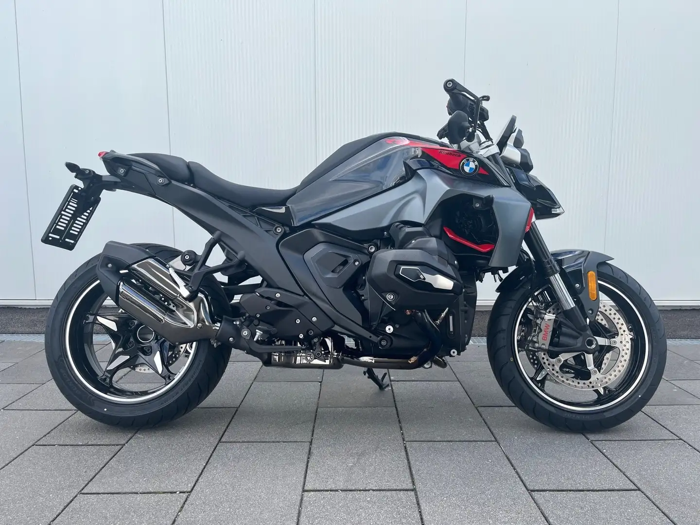 BMW R 1300 R Opt.719 3.Pak/ASA/719Rad/Lenkerendspie Noir - 1