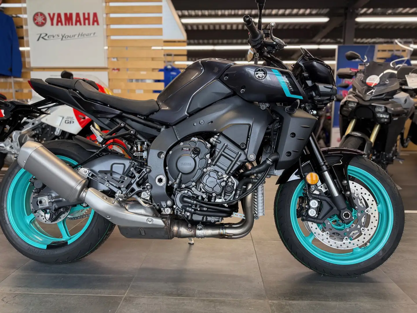 Yamaha MT-10 - 1