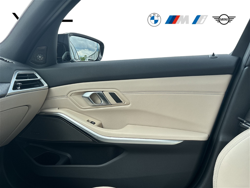 BMW 340 M340d xDrive Touring Head-Up Panoramadach Innovati — photo 11
