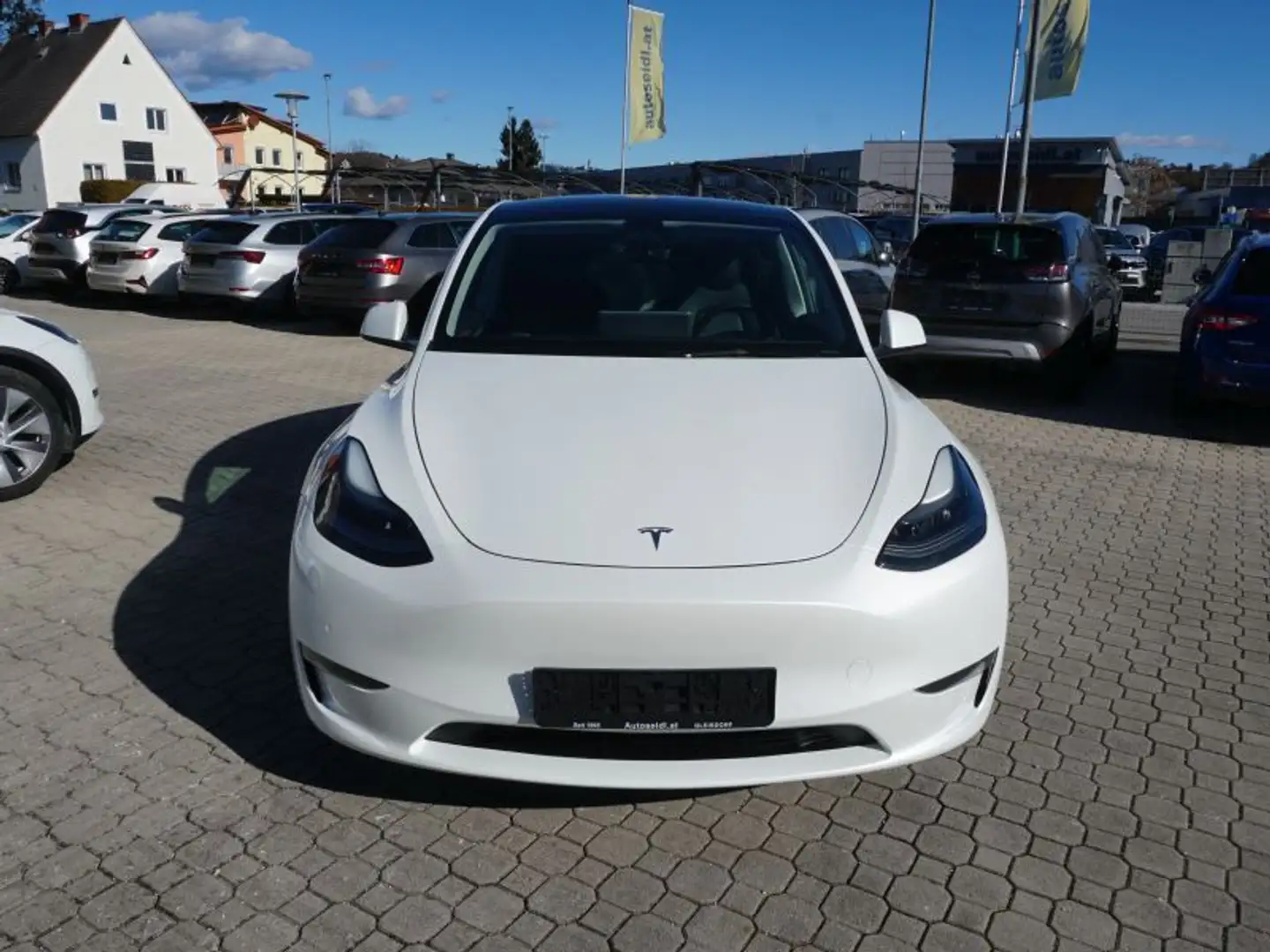 Tesla Model Y AWD Performance *NAVI+LED+20"ALU* Weiß - 2