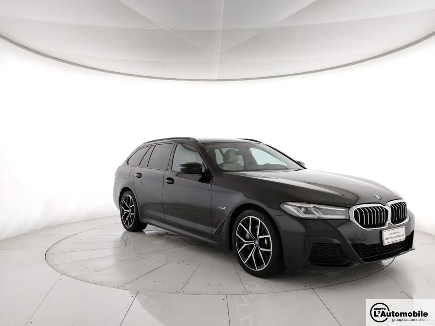 BMW 520 520e Touring Msport auto Fekete - 1