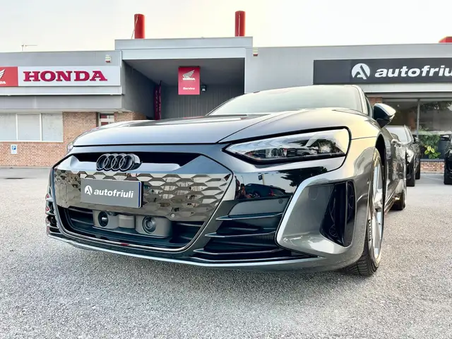 Audi e-tron GT QUATTRO -19.000KM, OLTRE €20.000 DI OPT.-