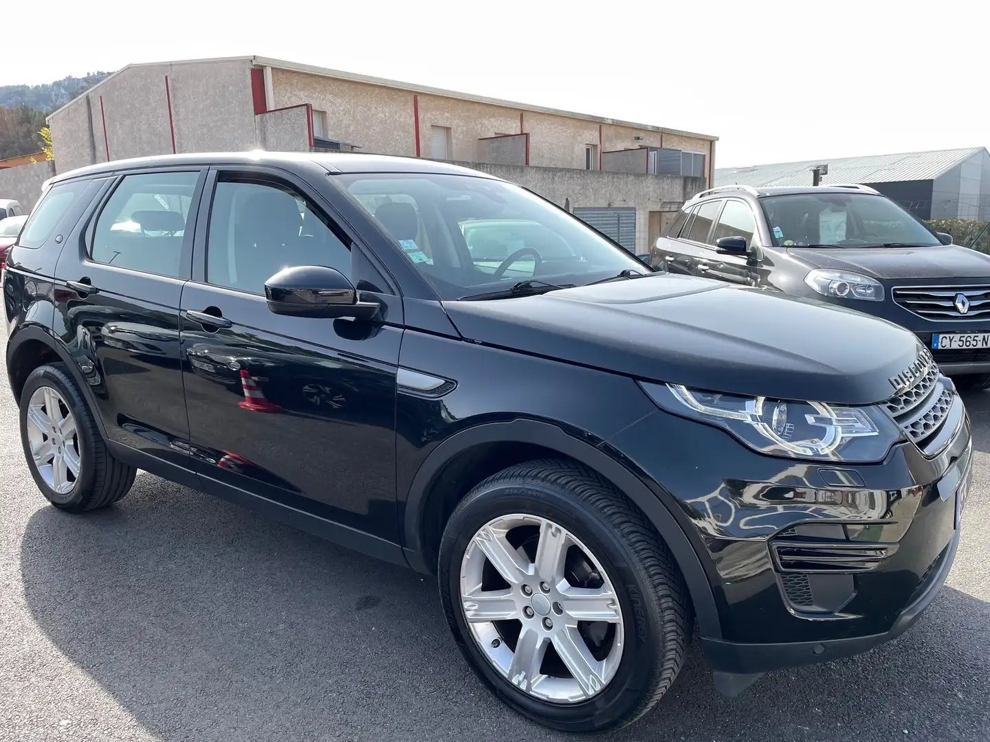 Land Rover Discovery Sport 2.0 TD4 150ch Business Noir - 2