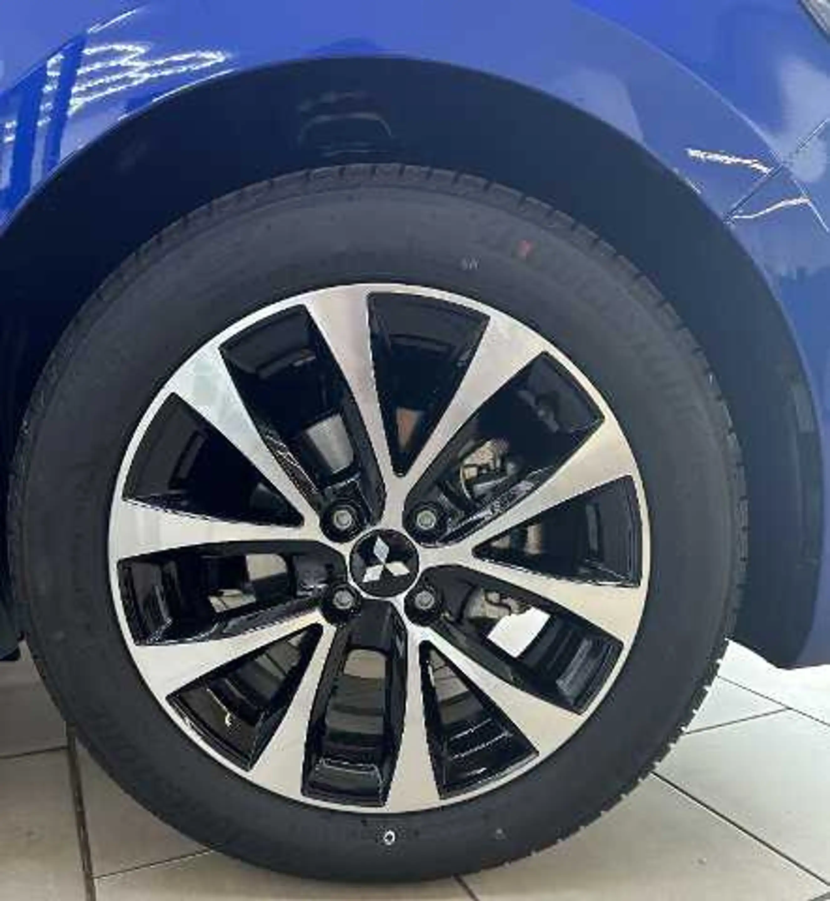 Mitsubishi Colt PLUS 1.0 T-Benziner 6-Gang — photo 12