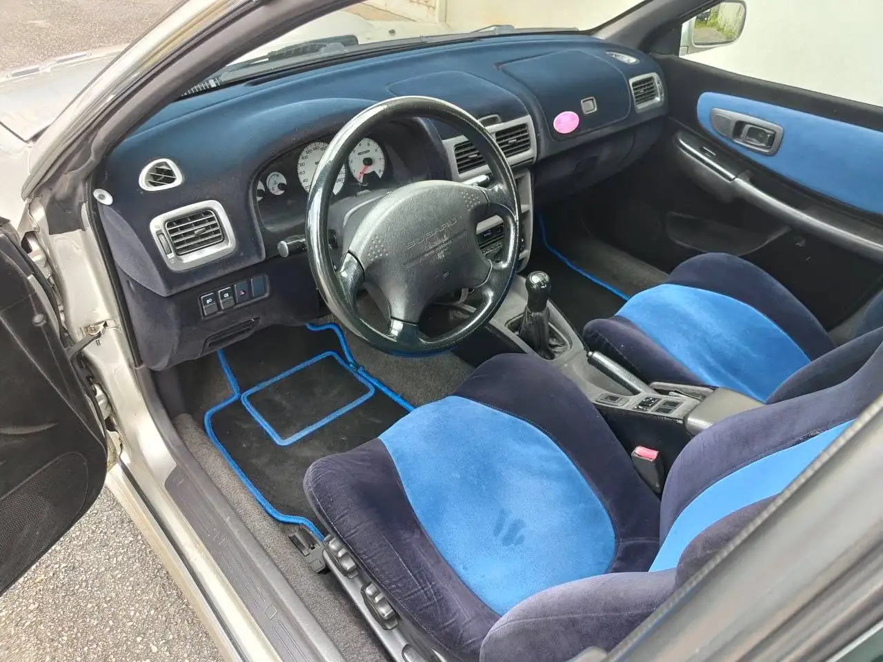Subaru Impreza Turbo 4X4 ( INTERNI BLÙ ), foto 9