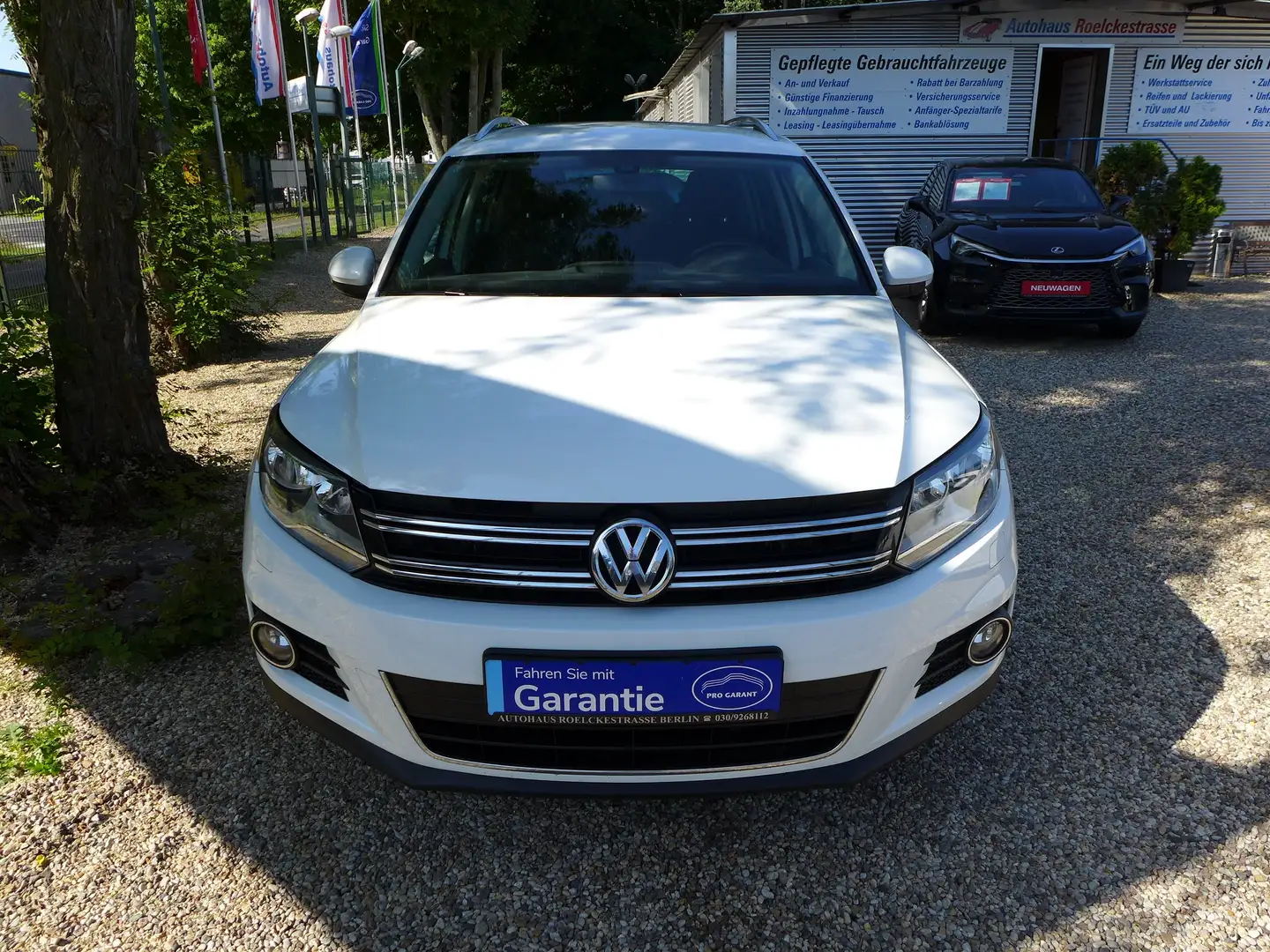 Volkswagen Tiguan 1.4 TSI BlueMotion Klimaautomatik / PDC Blanco - 2