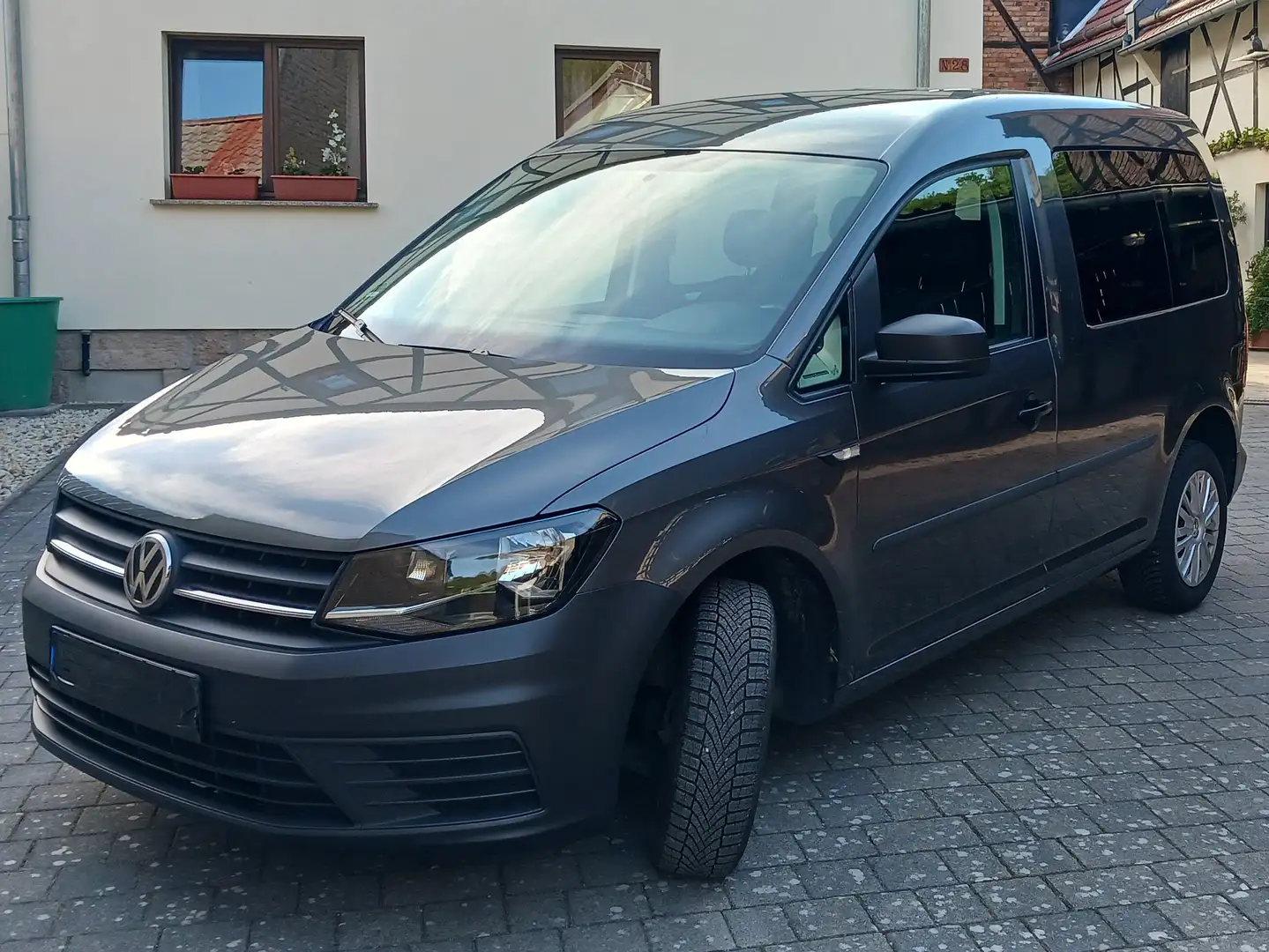 Volkswagen Caddy Caddy 1.2 TSI (5-Si.)Conceptline Grau - 1