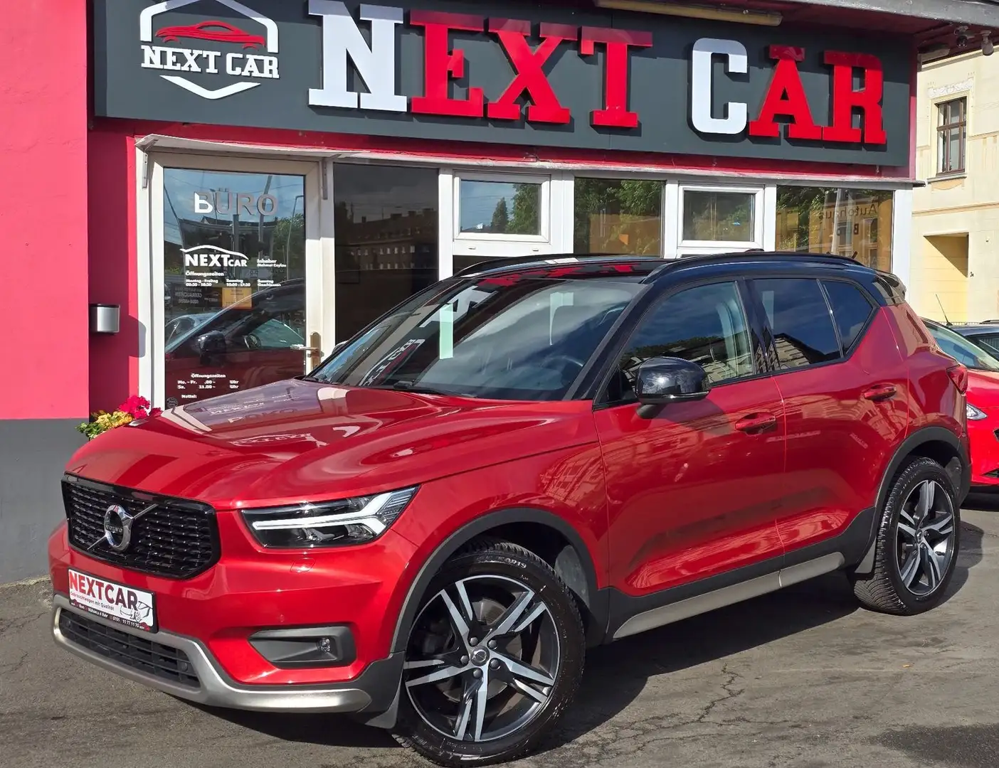 Volvo XC40 XC 40 B4 2WD R-Design|Navi|Kamera Rot - 1