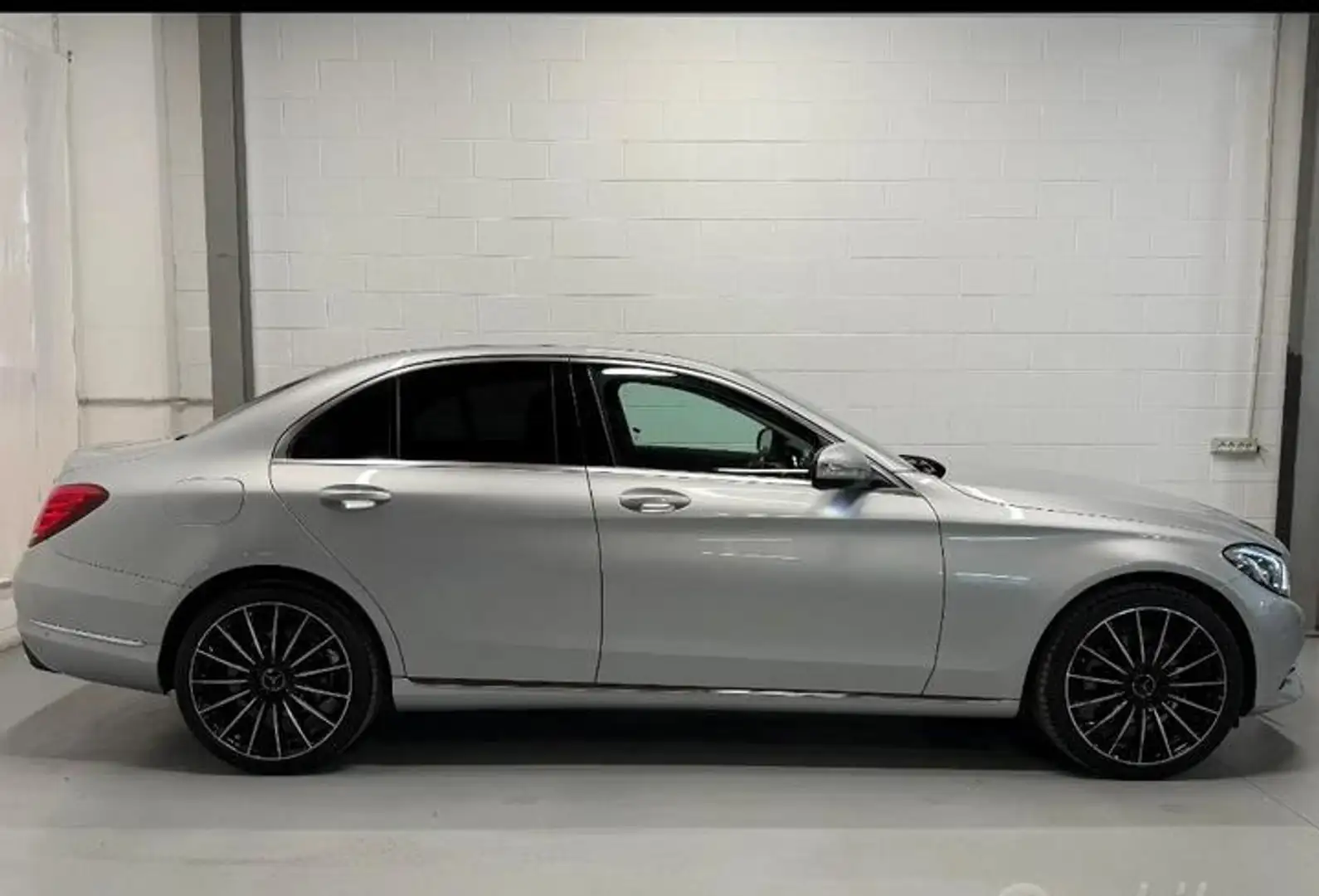 Mercedes-Benz CE 220 Šedá - 1