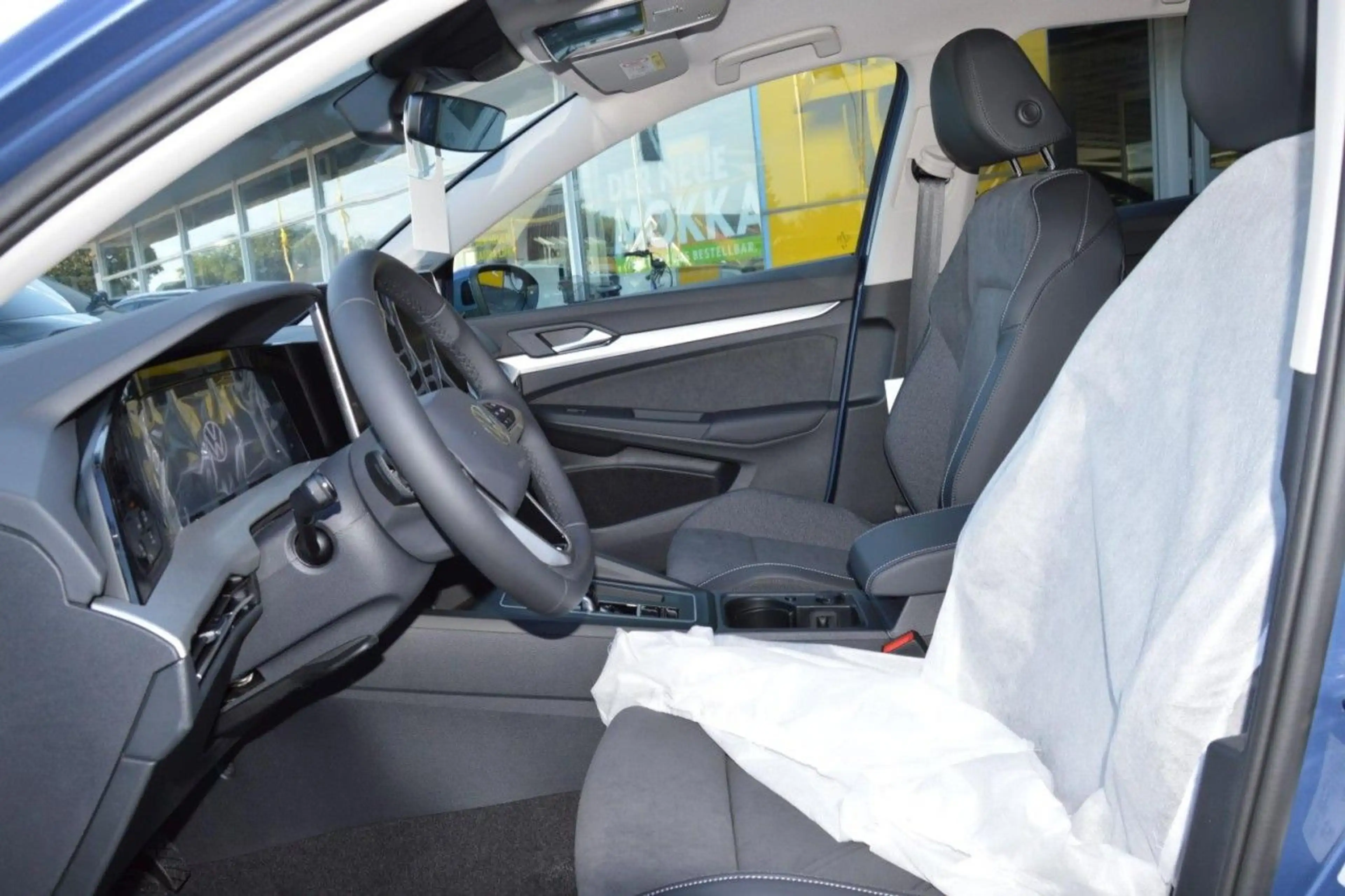 Volkswagen Golf VIII Lim. 1.5 TSI eHybrid Life SHZ / KAMERA — photo 10