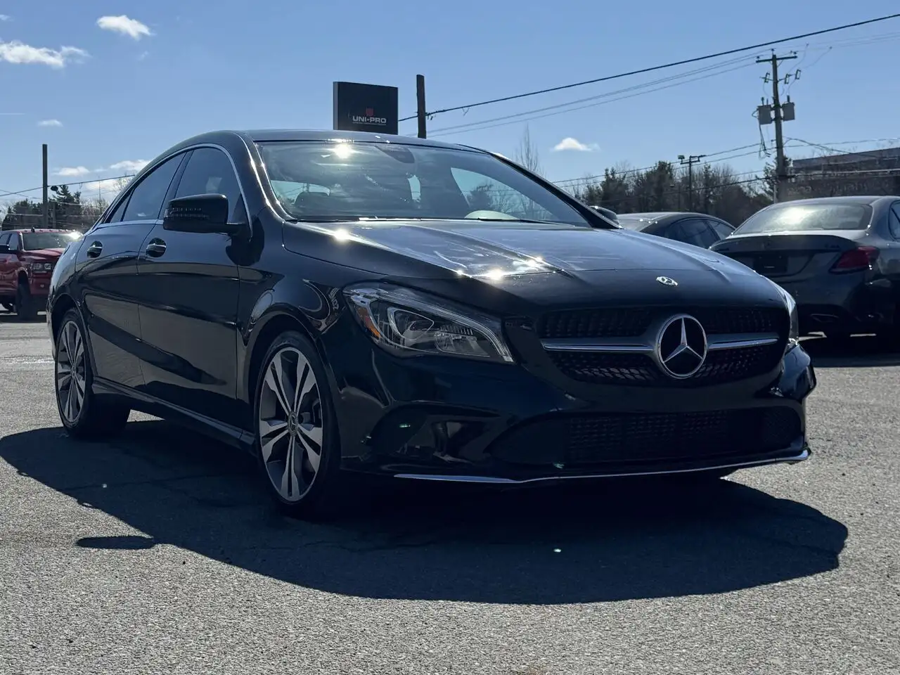 Mercedes-Benz CLA снимка Mercedes-Benz CLA