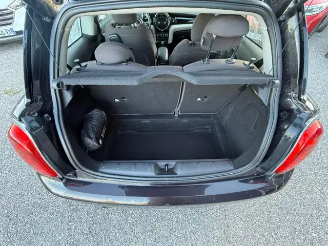 Mini Cooper Cooper view 10