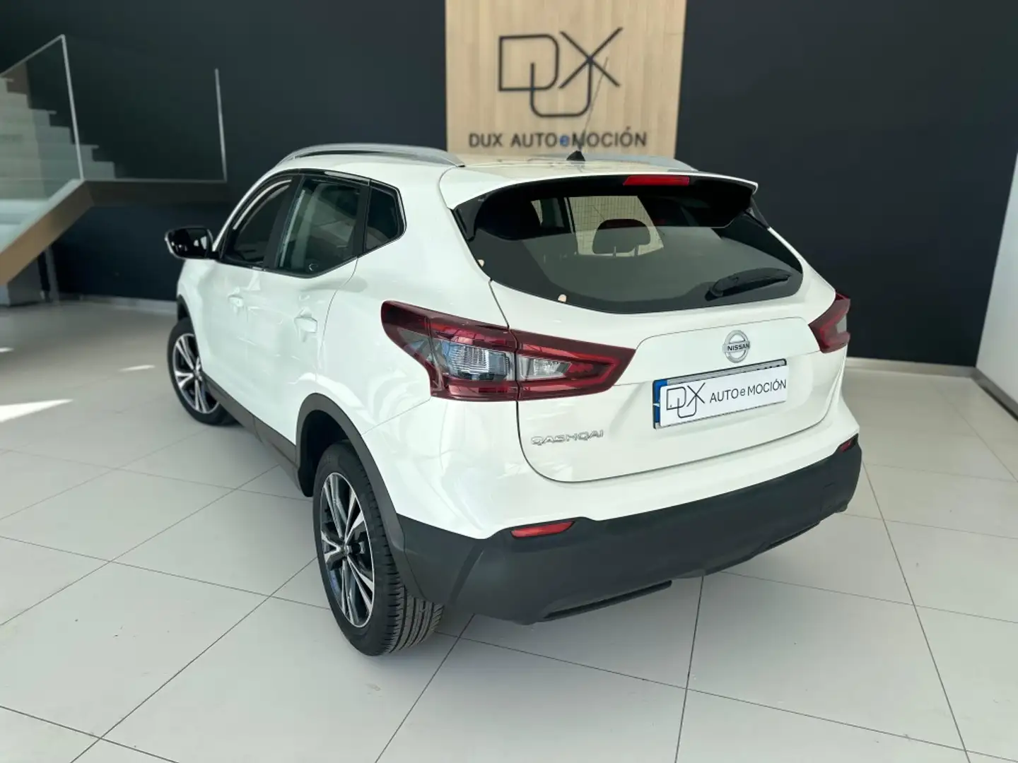 Nissan Qashqai 1.3 DIG-T N-Style 4x2 103kW Weiß - 2