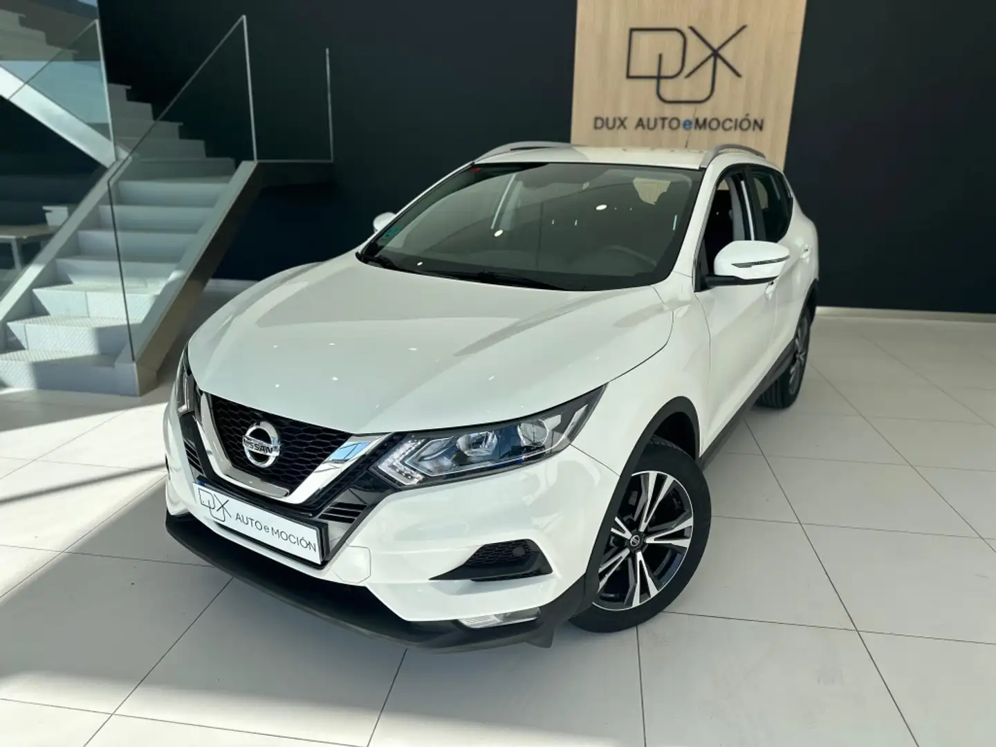 Nissan Qashqai 1.3 DIG-T N-Style 4x2 103kW Weiß - 1