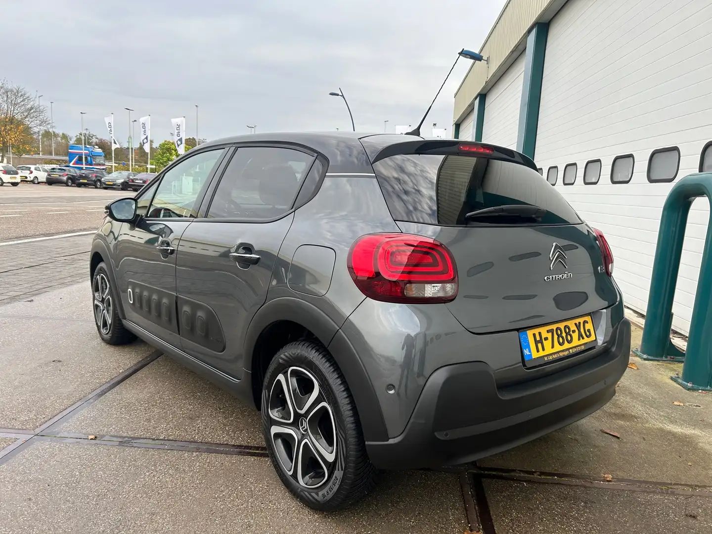 Citroen C3 1.2 PureTech S&S Shine Origin. 119.000Km! Gris - 2