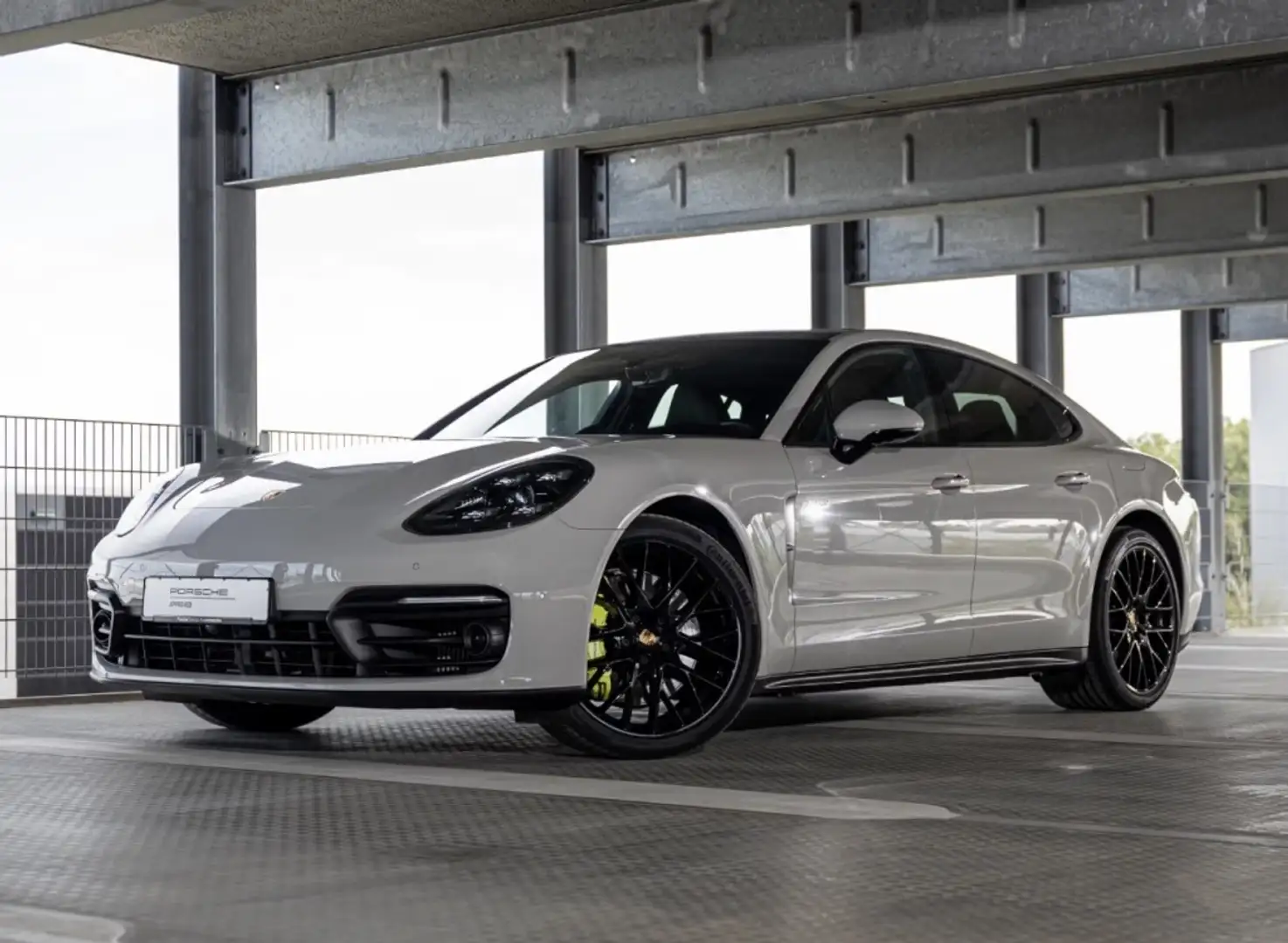 Porsche Panamera 4 E-Hybrid Platinum Edition Aut. Gris - 1