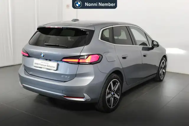 BMW 2 Series view 3