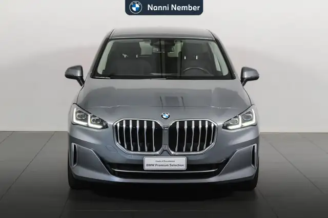 BMW 2 Series view 2